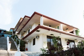 Seaview Hills Luxury Apartments & Rooms
