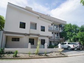Chateau Cinco Dormitel by OYO Rooms