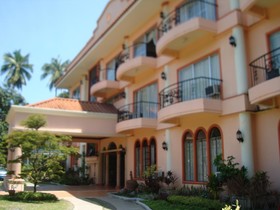 Chateau del Mar Resort & Spa