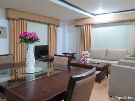 D'Leonor Hotel