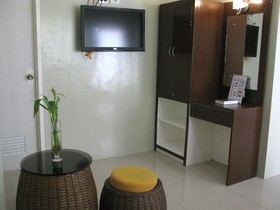 Jade Dragon's Suites
