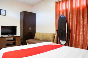 Monclaire Suites By OYO Rooms