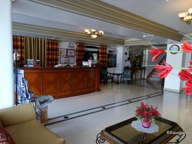 Orange Grove Hotel