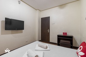 Palm Residence Inn by Zen Rooms
