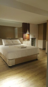Q8 Hotel