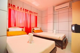 Sunny Point Hotel