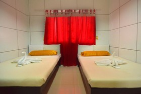 Sunny Point Hotel