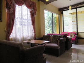 Sunny Point Hotel