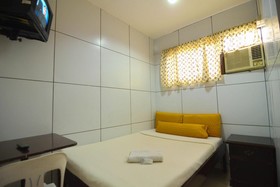 Sunny Point Hotel