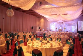 The Pinnacle Hotel and Suites
