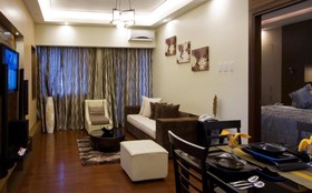 The Pinnacle Hotel and Suites