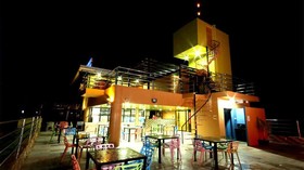 C & L Sea View Hotel