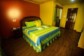 C & L Sea View Hotel