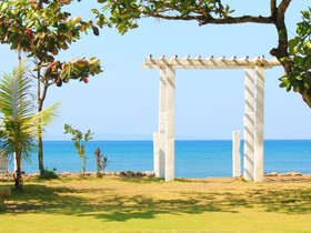 Amor Farm Beach Resort