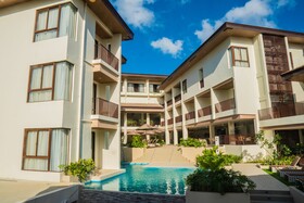 Charlie's El Nido