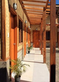 Cherry's Courtyard Hotel