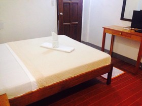 Dayunan El Nido Tourist Inn