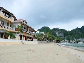 El Nido Beach Hotel