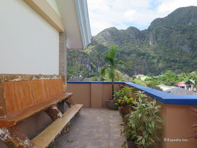 Garnet Hotel