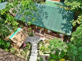 Golden Monkey Beach Hotel