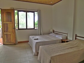 Golden Monkey Beach Hotel