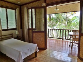 Golden Monkey Beach Hotel