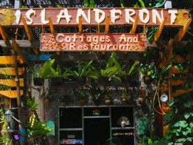 RedDoorz @ Island Front Cottages El Nido