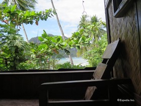 RedDoorz @ Island Front Cottages El Nido