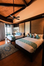 Lihim Resorts