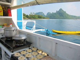 Palawan Secret Cruise Floating Hotel