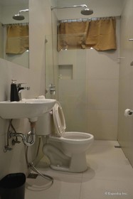 Spin Designer Hostel