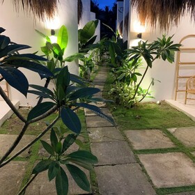 Bahandi Hotel