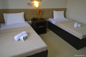Columbus Plaza Hotel