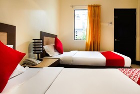 Driggs Suites by OYO Rooms