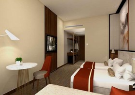 Grand Summit Hotel