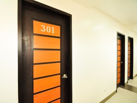 Square Suites