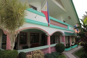 Pine Haven Hotel