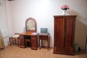 Pine Haven Hotel