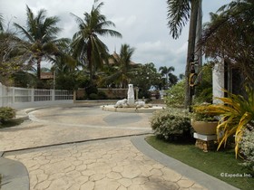 Bearland Paradise Resort