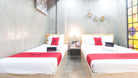 Bhive Hotel by RedDoorz