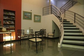 Harbor Town Hotel