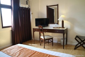 Harbor Town Hotel
