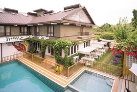 Urban Glamp Resort
