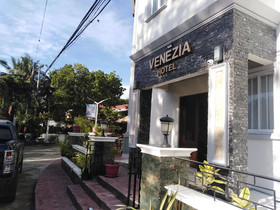Venezia Suites Hotel