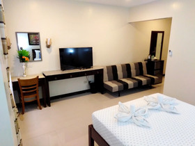 Venezia Suites Hotel