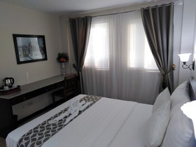 Venezia Suites Hotel