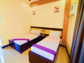Bee Bee Lodge