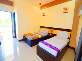 Bee Bee Lodge