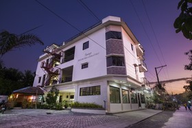Laorenza Residences