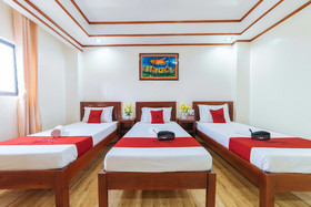 Starline Travellers Inn by RedDoorz